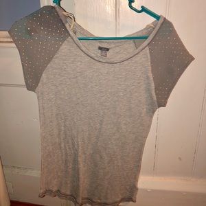 Polka dot sleeve T-shirt
